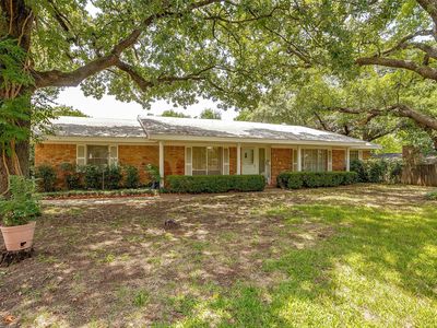 714 Oakwood Ln, Arlington, TX, 76012