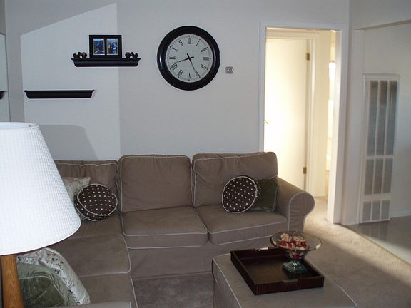 3rd image of 263 Jackson Ave APT 5