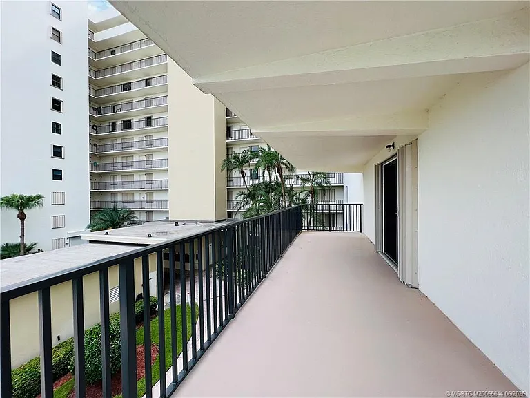 10044 S Ocean Dr #308 — Photo 40