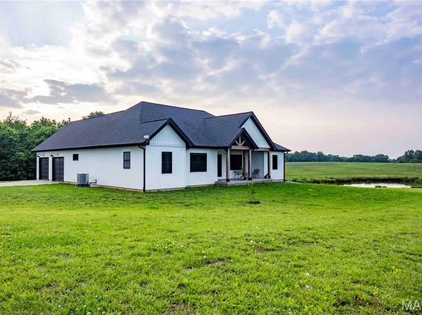 8124 Highway K, Middletown, MO 63359