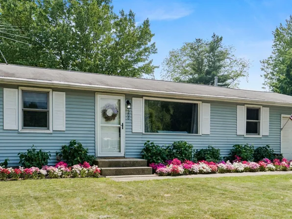 1206 Bibler Ave, Winona Lake, IN 46590