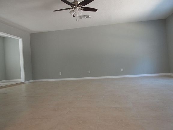 4th image of 1103 Floradale Dr