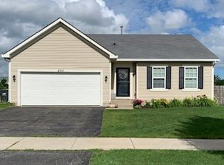 500 S Hahn Dr, Cortland, IL 60112