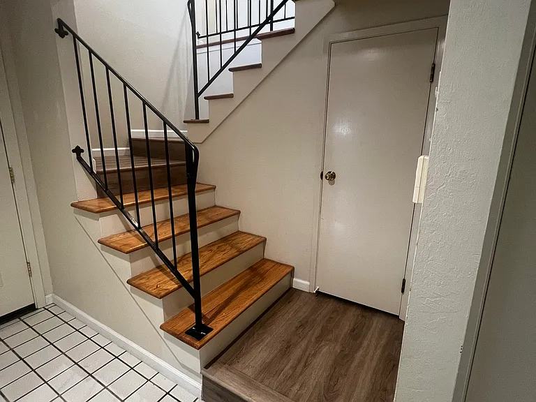 1462 Lillian St — Photo 19