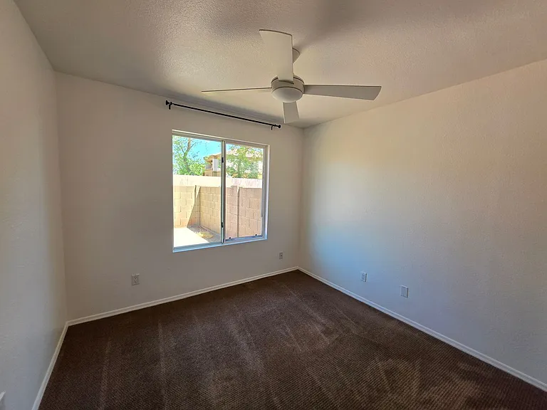 1506 E Palmdale Dr — Photo 15
