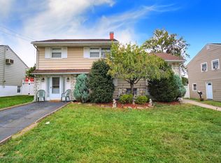 106 Markowitz St, Carteret, NJ 07008