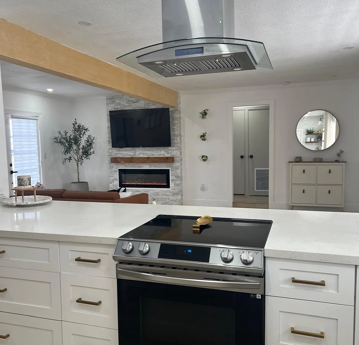 3 bed, 1784 sqft, $3,800 — Photo 2