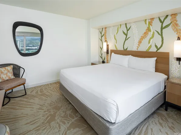 410 Atkinson Dr #1027, Honolulu, HI 96814