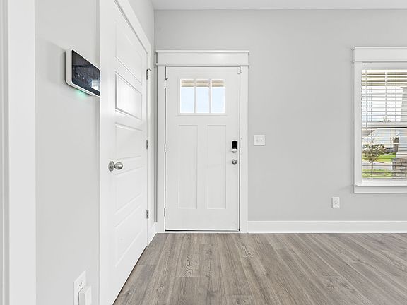 3rd image of 1132 General Marshall Ct