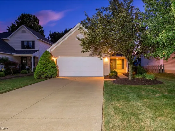 450 Charleton Dr, Medina, OH 44256
