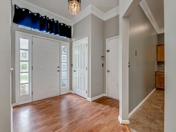 5th image of 1722 Chandelier Cir E