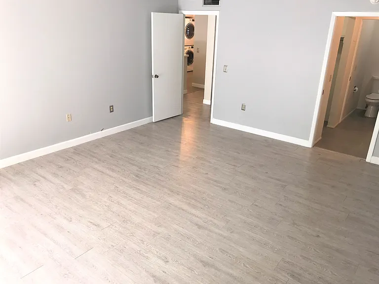 283 Sherwood Dr — Photo 4