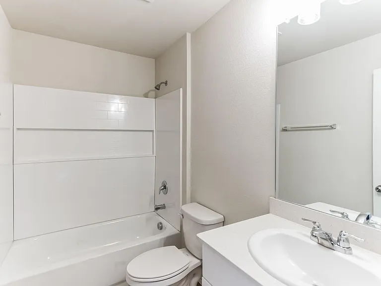 16009 Wanderer Ln — Photo 17