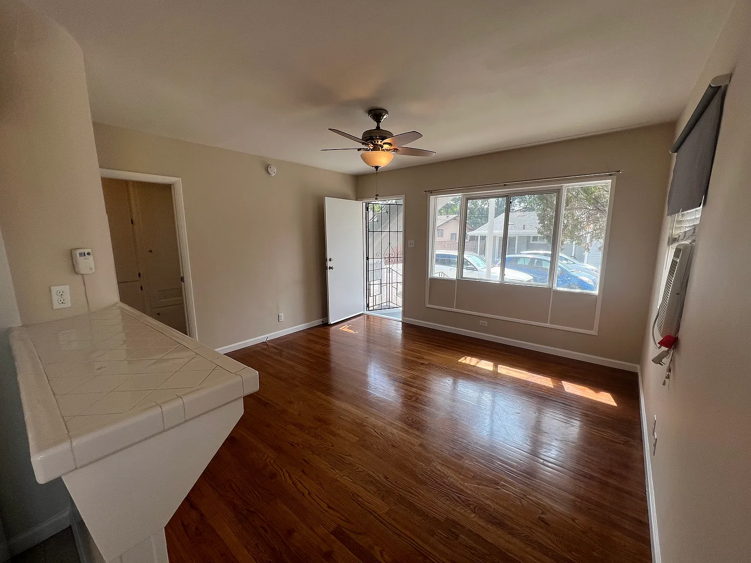 1 bed, 600 sqft, $1,950 — Photo 4