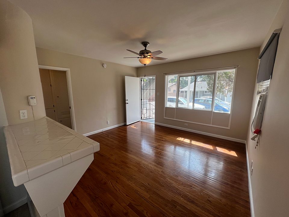 1st image of 435 W Windsor Rd APT B