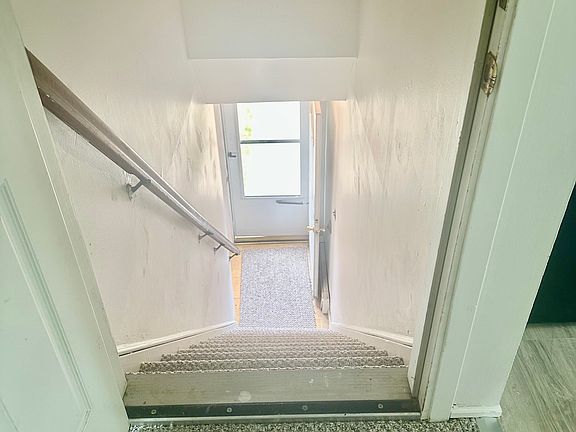 3rd image of 28 Warner Ln #2F