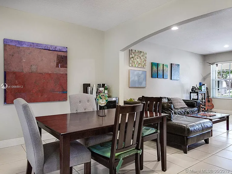 5322 Orduna Dr — Photo 18