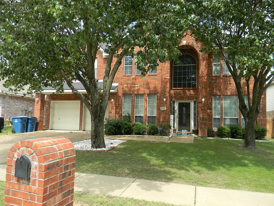 1st image of 616 Magnolia Trl