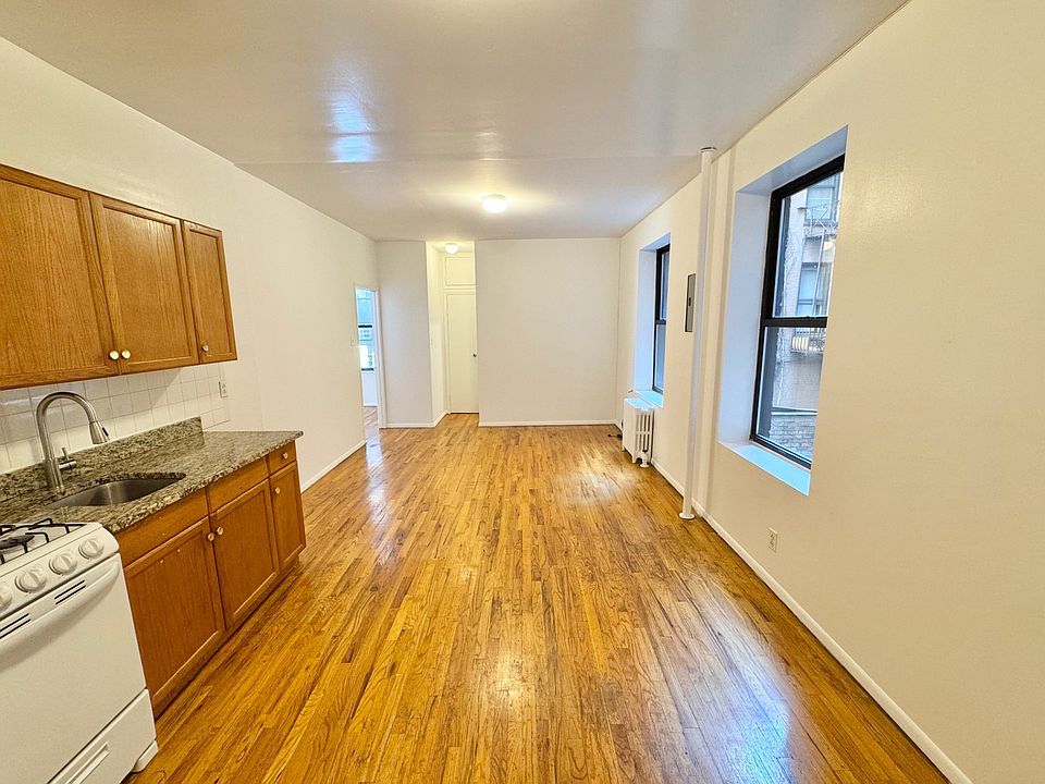 1st image of 285 Mott St APT B6