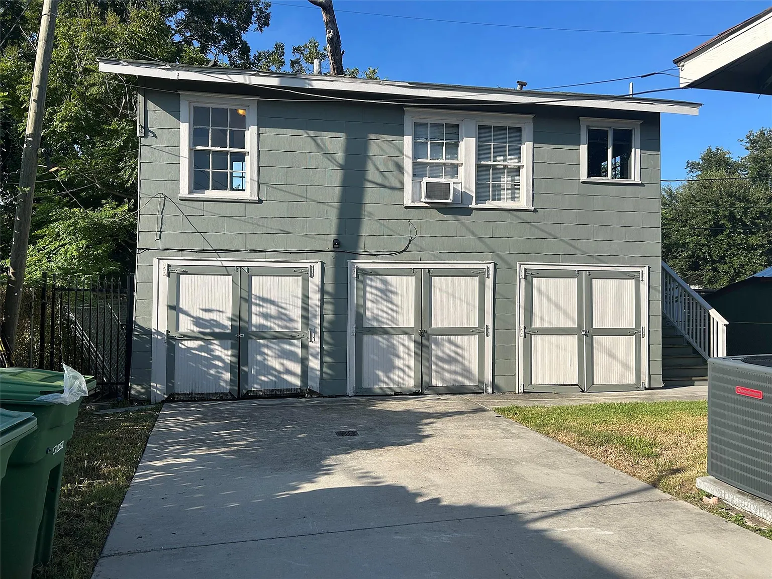 1 bed, 1.0 bath, $950 — Photo 1