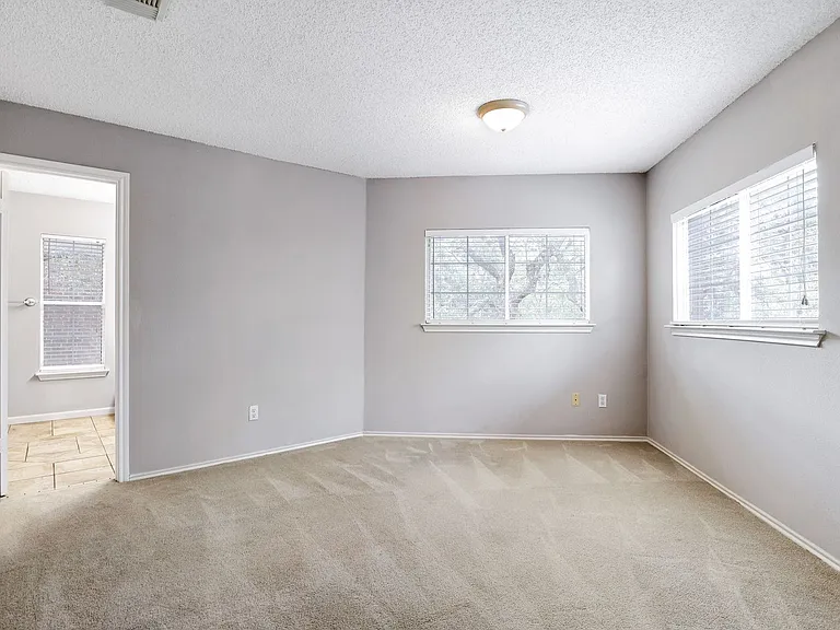 8502 Cottage Park — Photo 18