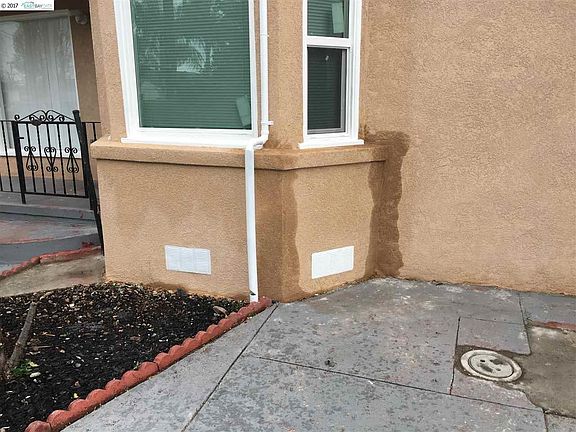 2nd image of 21668 Willow Ct