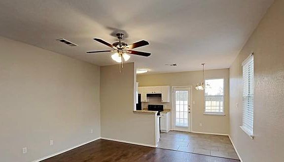 5th image of 1021 McKavett Dr