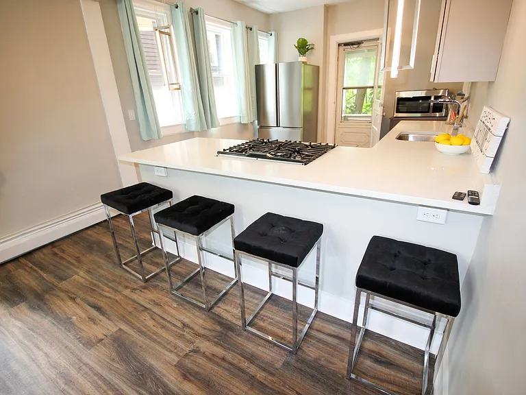 522 Stewart Ave — Photo 11