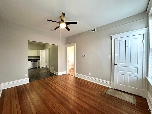 3rd image of 1824 N Paulina St Unit 1F