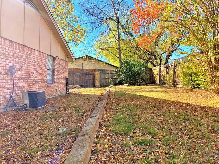 6059 Shadydale Ct — Photo 19