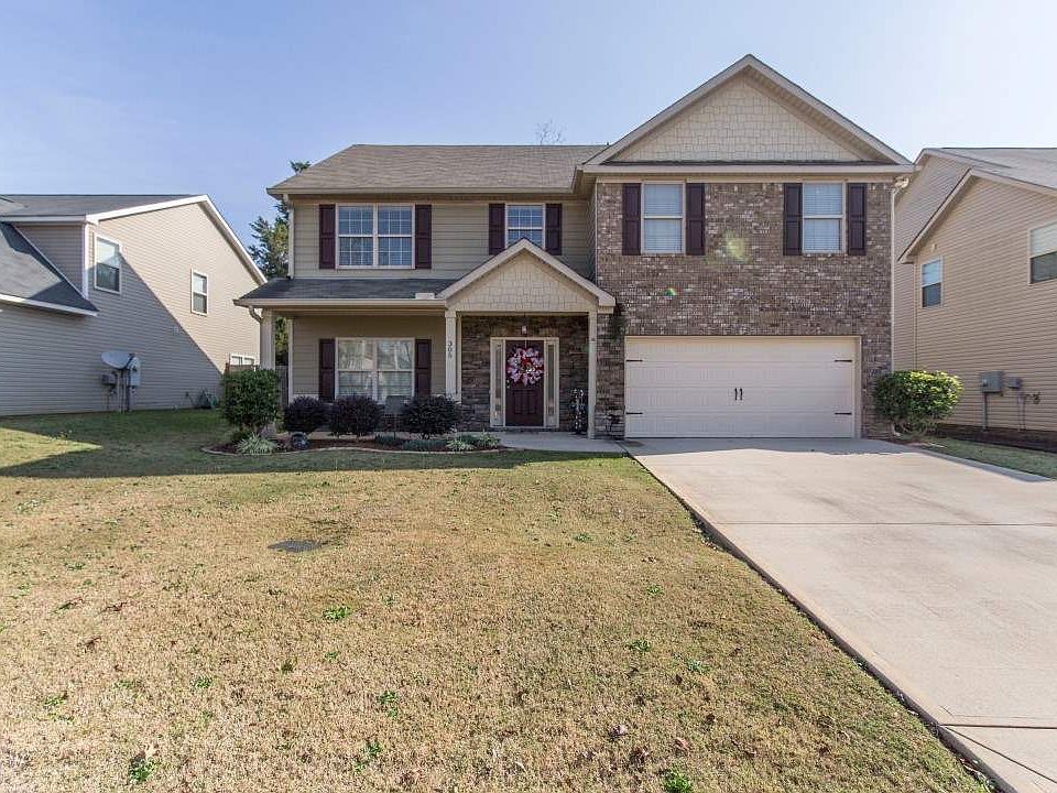 1st image of 305 Haywood Dr