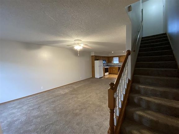 3rd image of 777 Cardinal Dr APT 1B