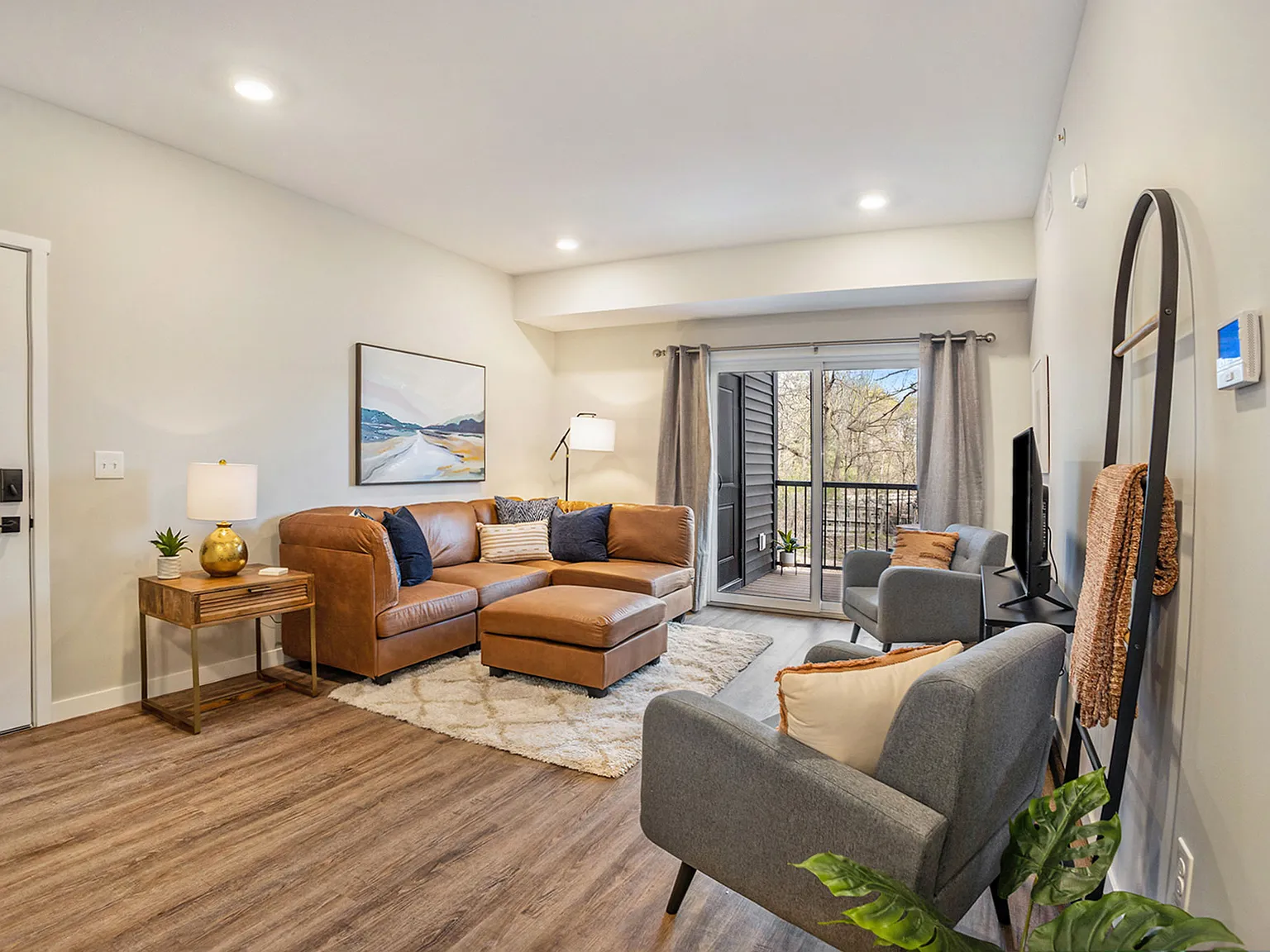 4324 Pine Forest Blvd NE — Photo 3