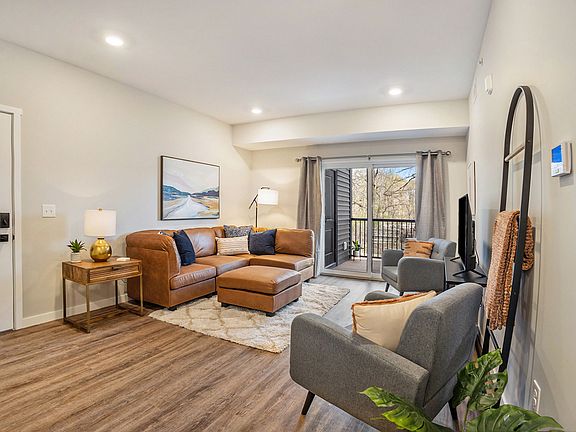 3rd image of 4324 Pine Forest Blvd NE APT 8