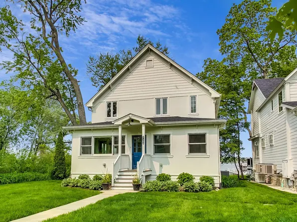 41206 N Westlake Ave, Antioch, IL 60002