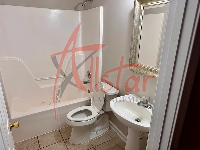 1324 Biloxi St — Photo 15