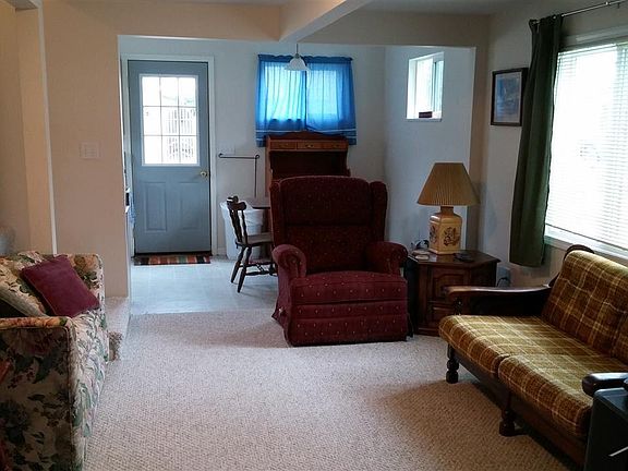 5th image of 8998 Miller Ave