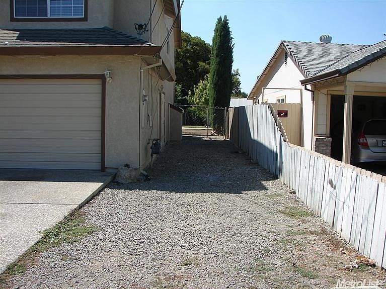 1st image of 222 Woodland Ave