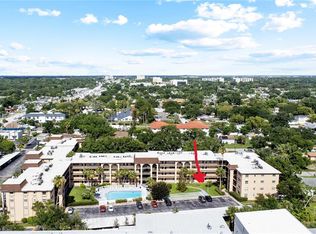 2525 W Bay Dr APT D13, Belleair Bluffs, FL 33770
