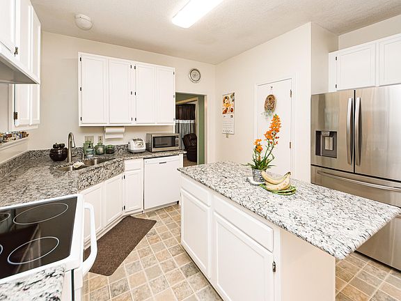3rd image of 8626 Aurora Dr