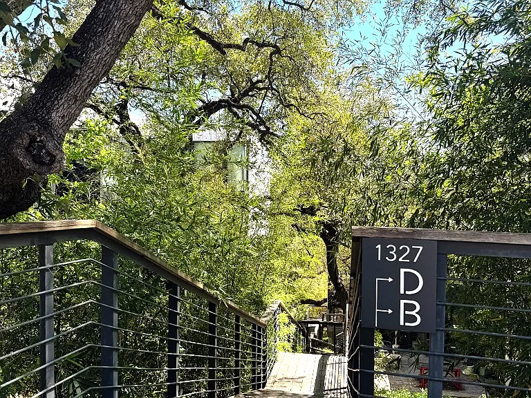 1327 Bonham Ter #D — Photo 31