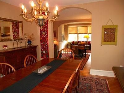 3rd image of 18 Walbrooke Ave