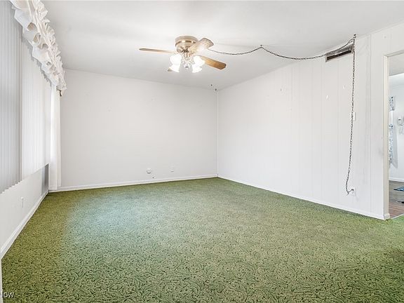 5th image of 1772 Hanover St
