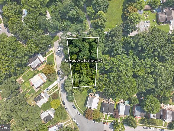 3rd image of Parkmont Ave