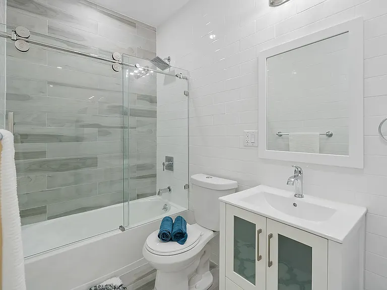263 Halsey St #2R — Photo 6