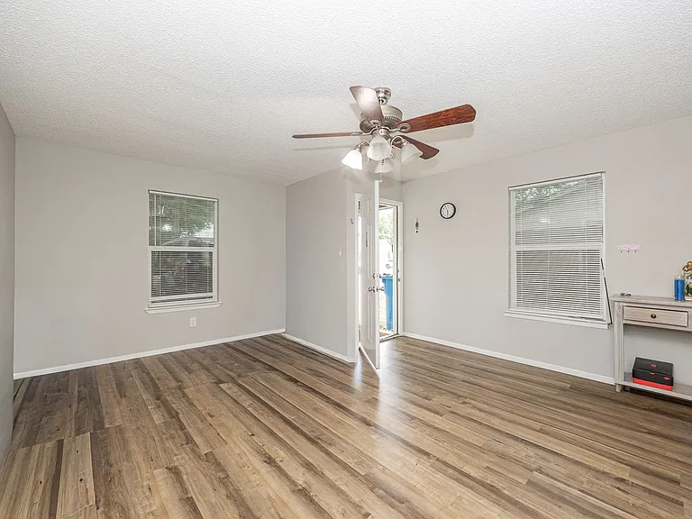613 N Cherry St #A — Photo 19