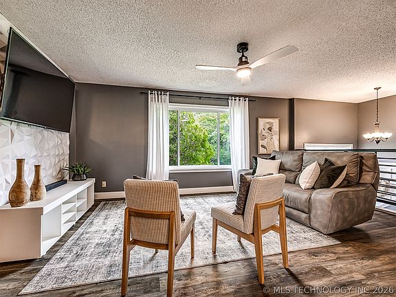 4th image of 1601 Sheridan Rd