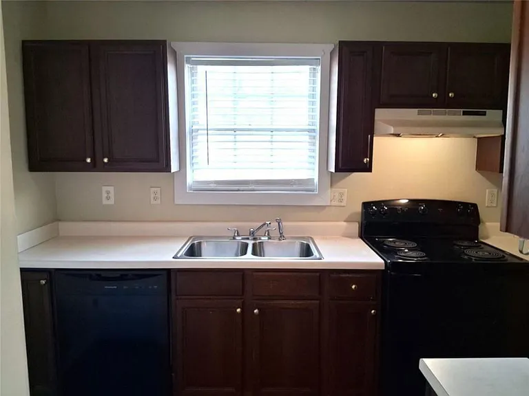 3617 Oakland Spring Ct — Photo 14