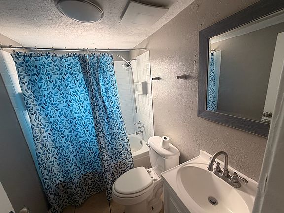 3rd image of 5432 Elgin St