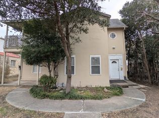 404 Club Dr UNIT R, San Antonio, TX 78201